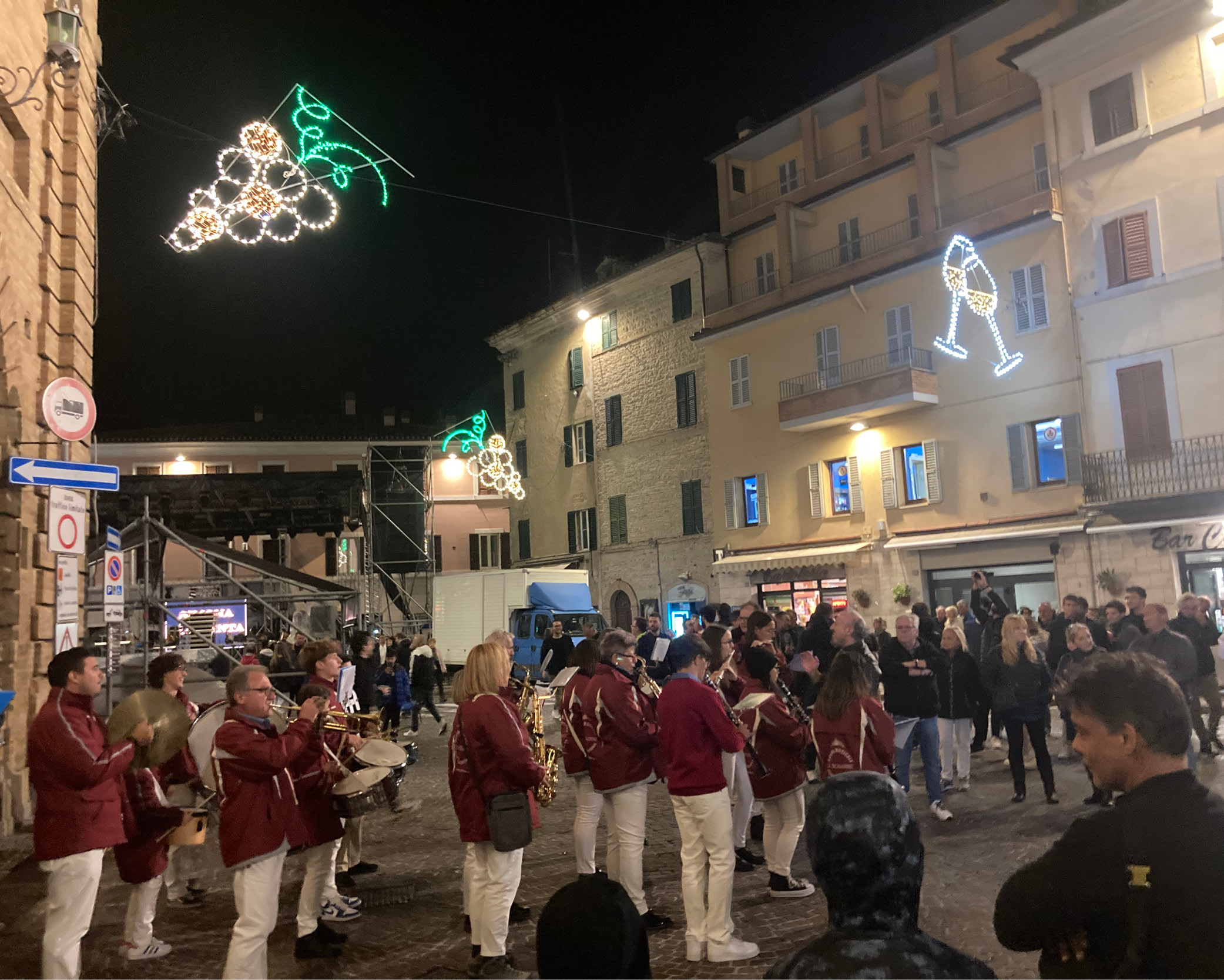 Opening van het druivenfestival oftewel sagra dell'uva in Cupramontana