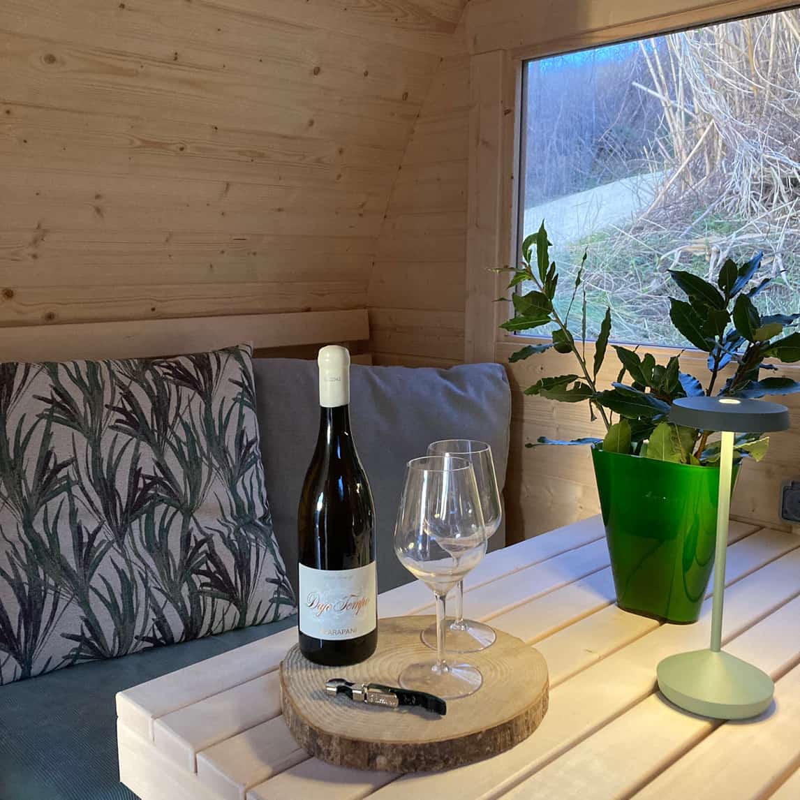ontspanningsruimte aan sauna - wellness in cupramontana